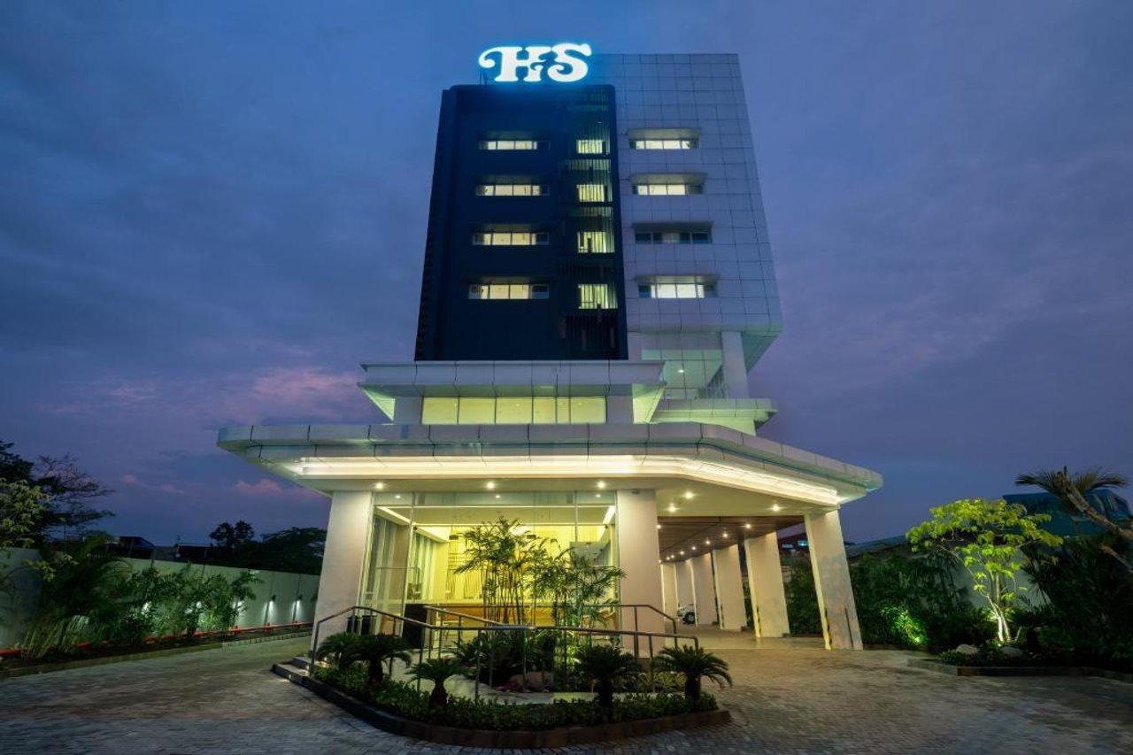 Hotel Santika Pasir Koja Бандунг Экстерьер фото