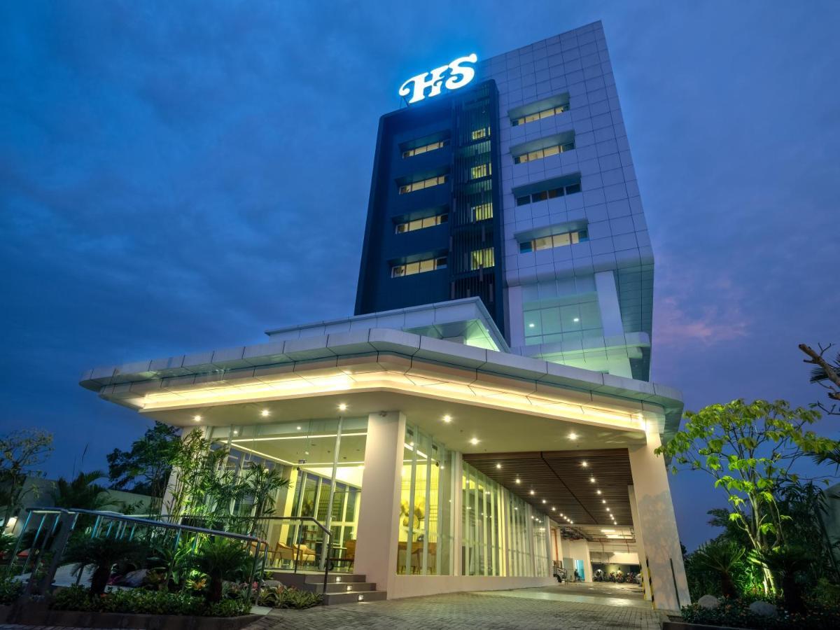 Hotel Santika Pasir Koja Бандунг Экстерьер фото